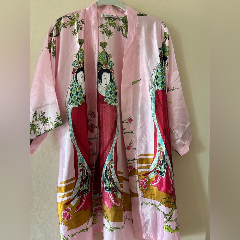 Vintage Artistic Pink Women's Robe with geisha design